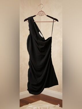 green emerald velvet dress ASTR the label Women's Golda Dress, Gold, XS at Amazon Women's Clothing  store main image 0